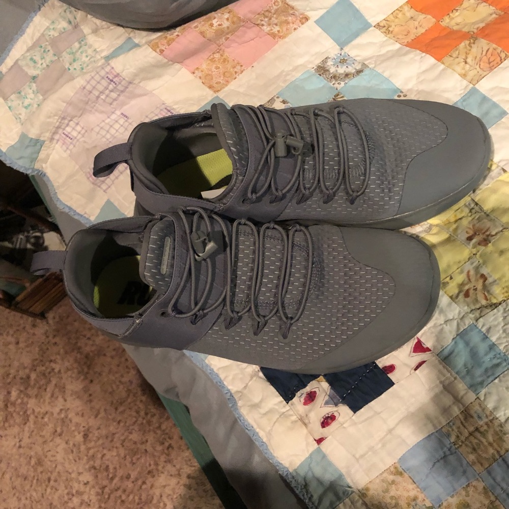 Nike Tennis Shoes